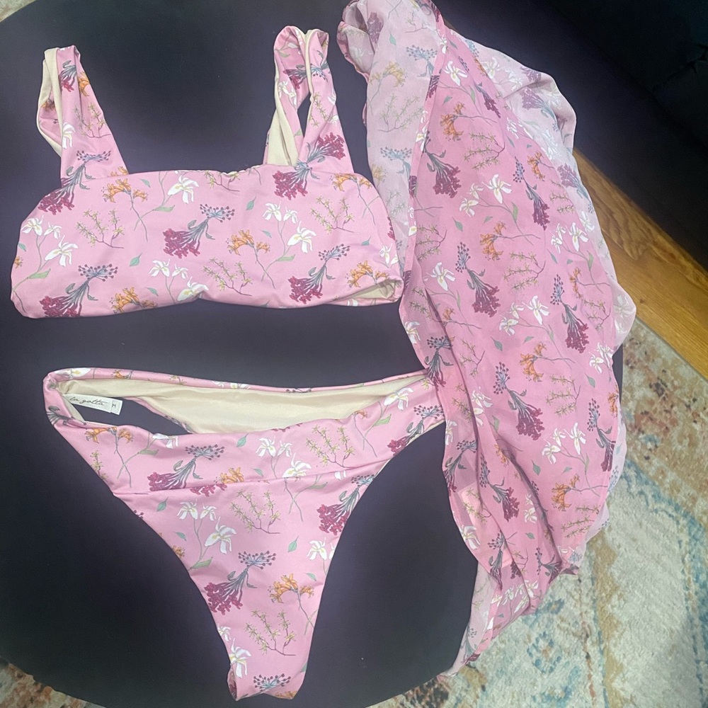 La gotta swimsuit